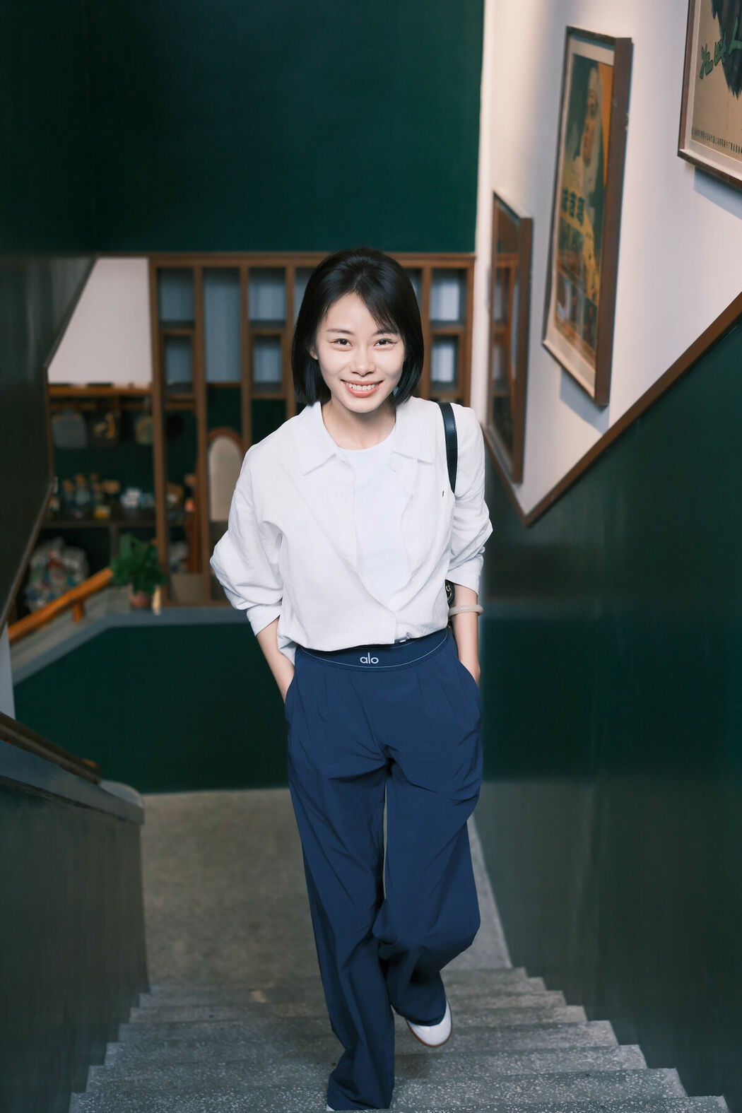 YiTuYu艺图语 Vol.10392 Jie Pai (10P)