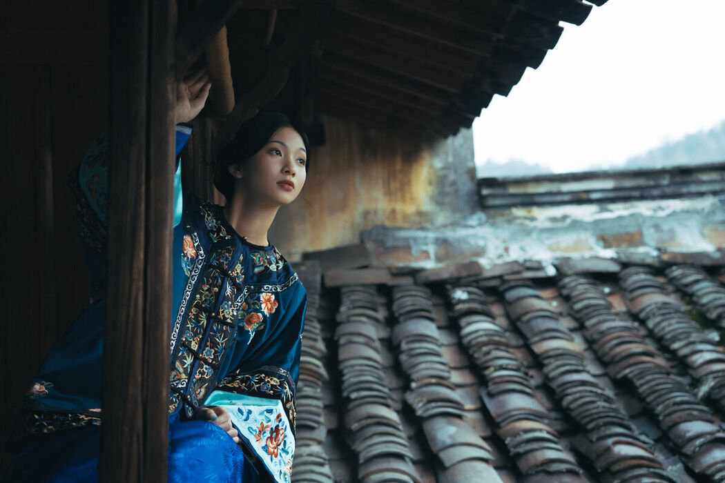 YiTuYu艺图语 Vol.10397 Er Yi Zhi (18P)