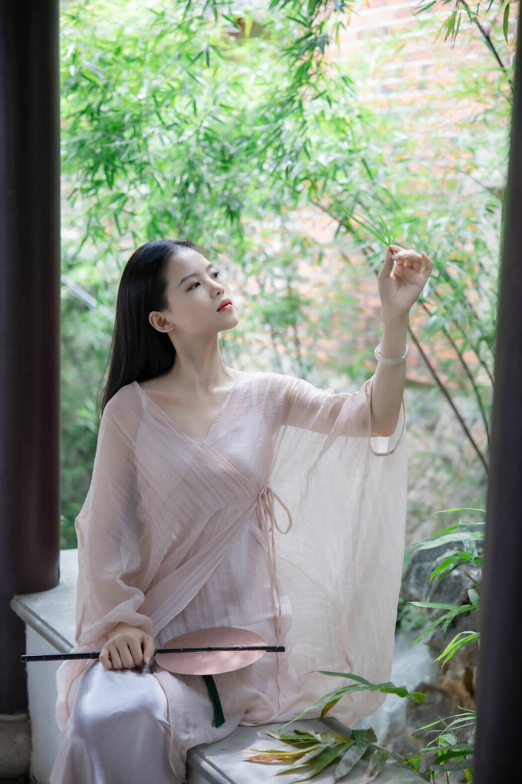 YiTuYu艺图语 Vol.10396 Chen Shi Er Ing (25P)