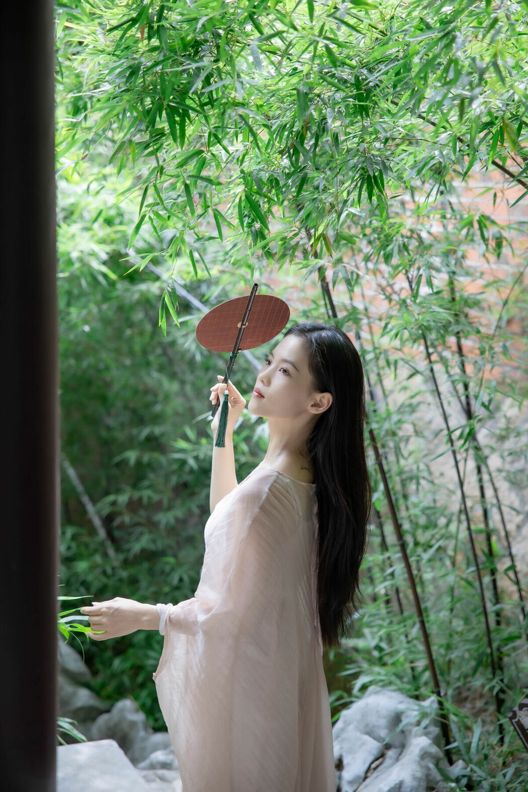 YiTuYu艺图语 Vol.10396 Chen Shi Er Ing (25P)