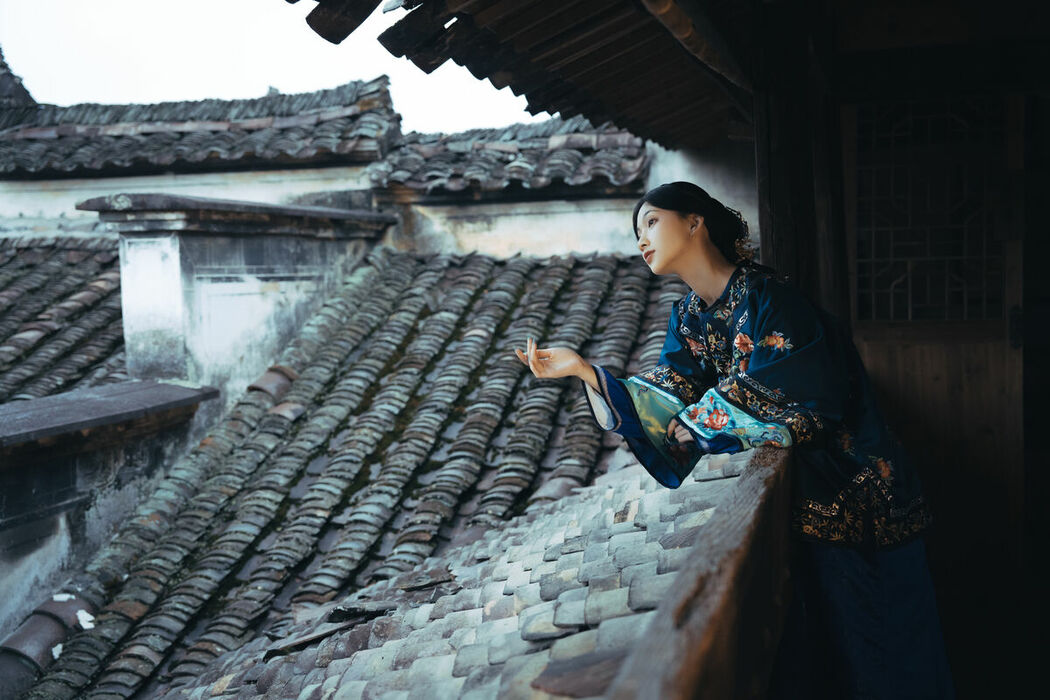 YiTuYu艺图语 Vol.10397 Er Yi Zhi (18P)
