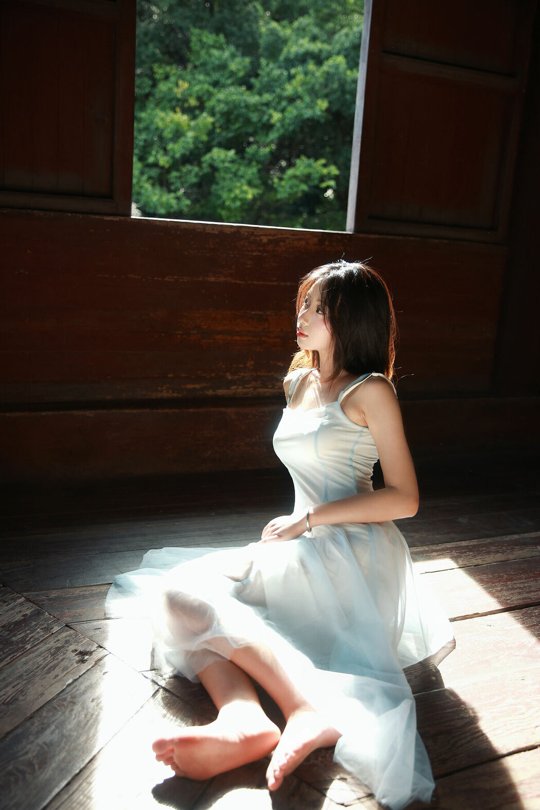 YiTuYu艺图语 Vol.10401 Xiao U (31P)