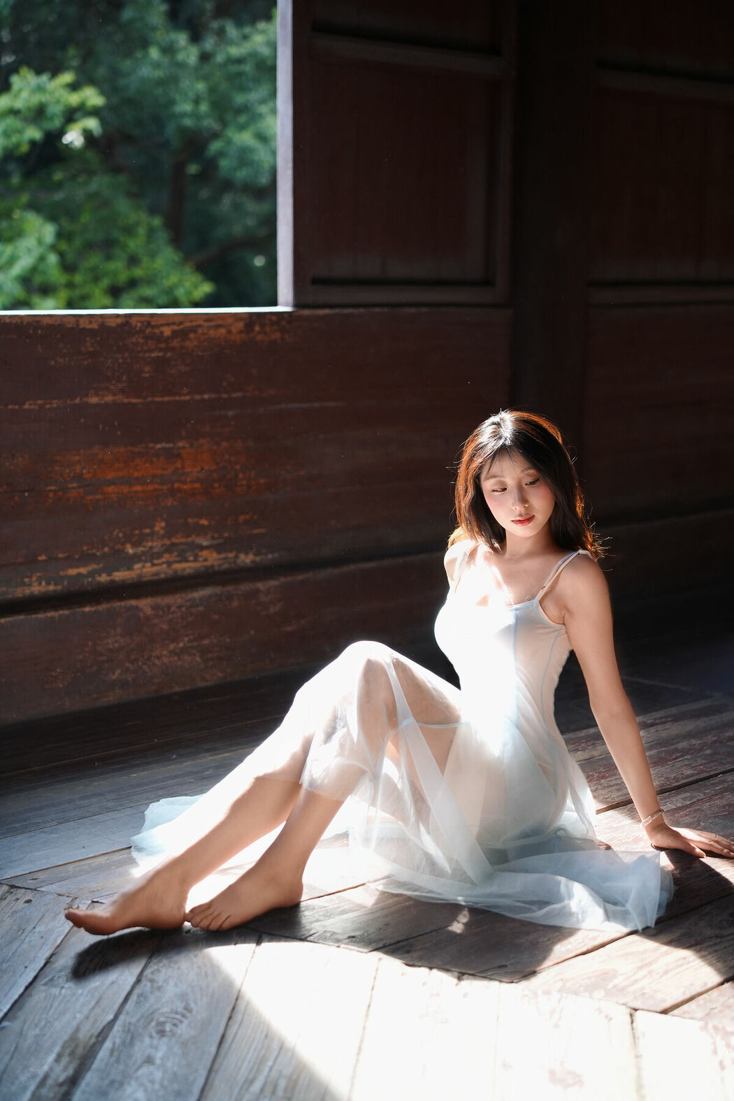YiTuYu艺图语 Vol.10401 Xiao U (31P)