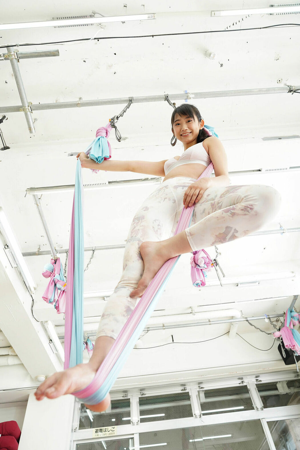 JP Nanako Aizawa 相沢菜々子 – グラビアちゃんはバズりたい ヤンマガデジタル写真集 Part02 (71P)