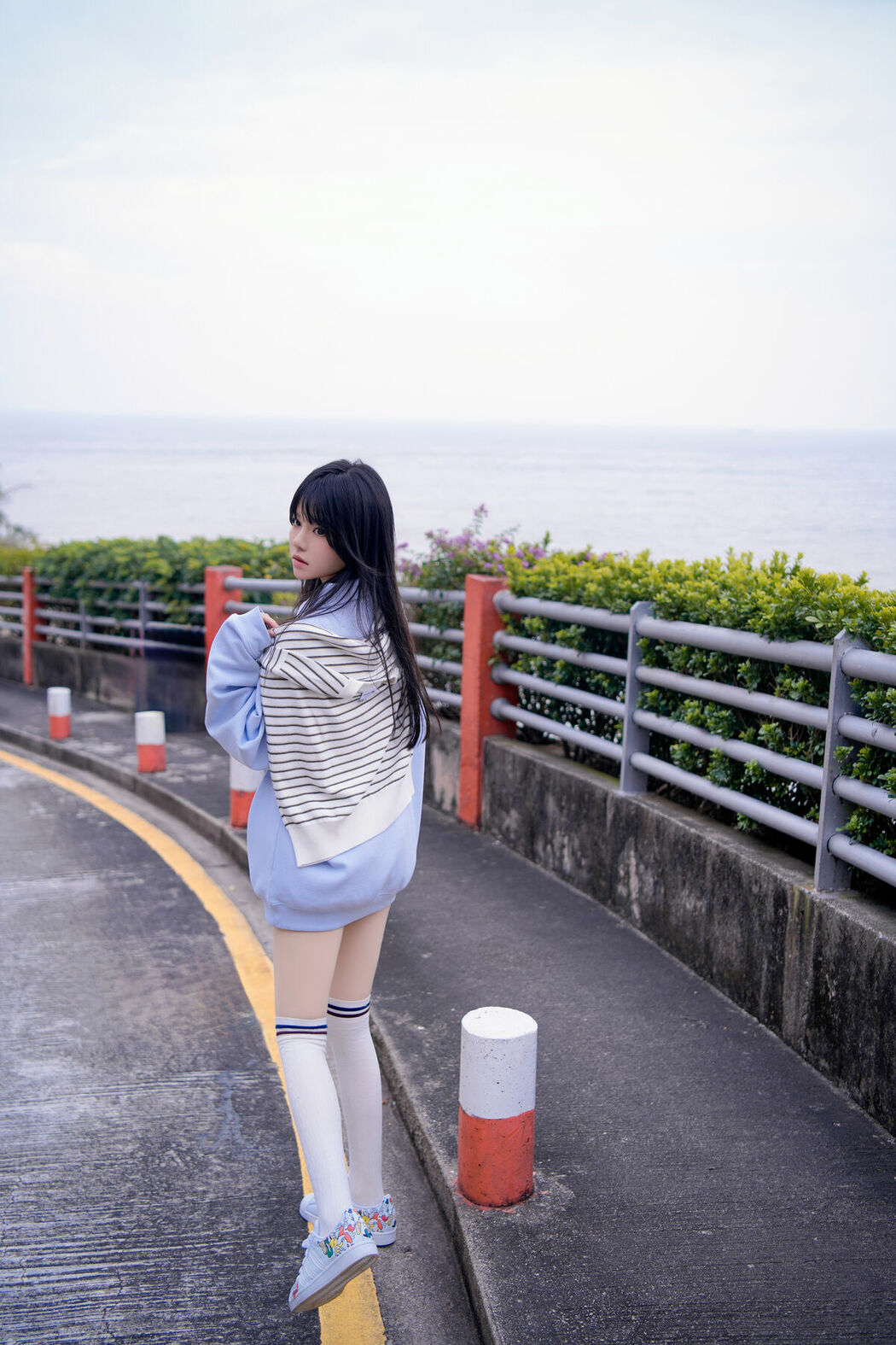 Coser@桜桃喵 – 蓝 (21P)