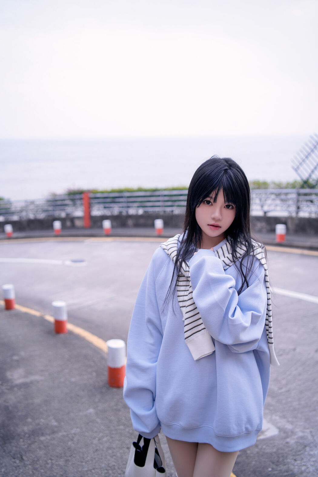 Coser@桜桃喵 – 蓝 (21P)