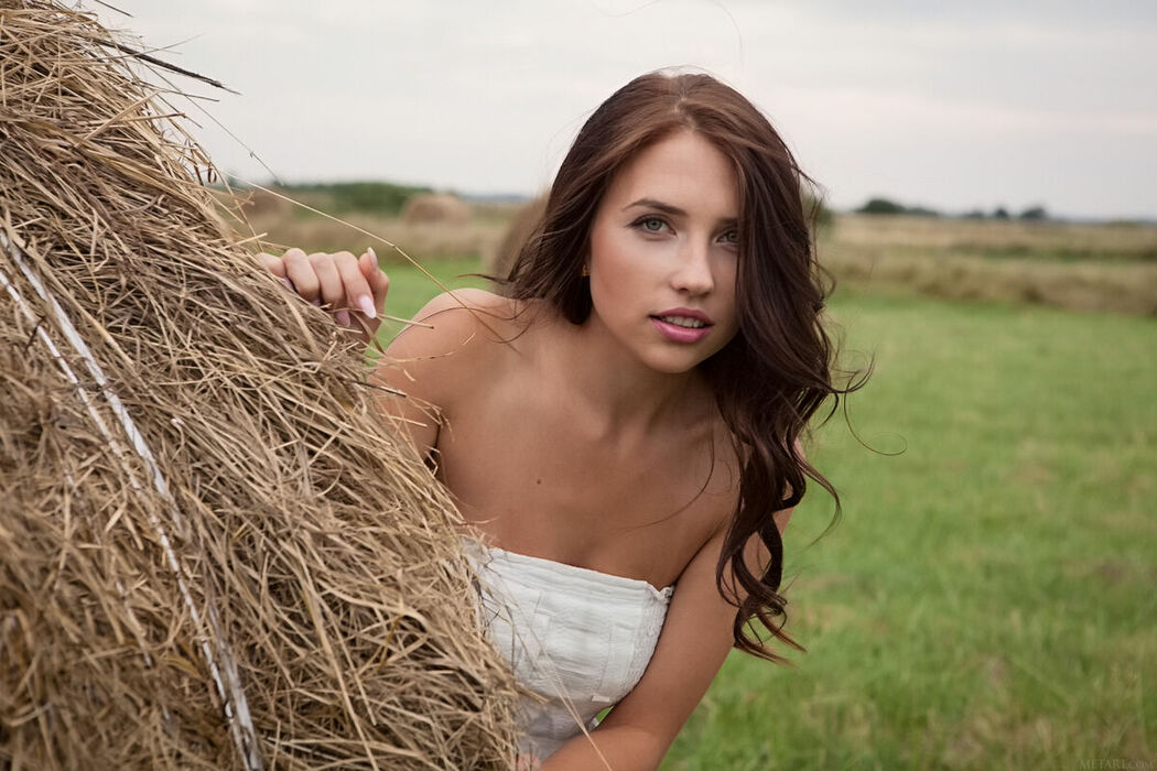 MetArt Niemira – Farm Life Part01 (62P)
