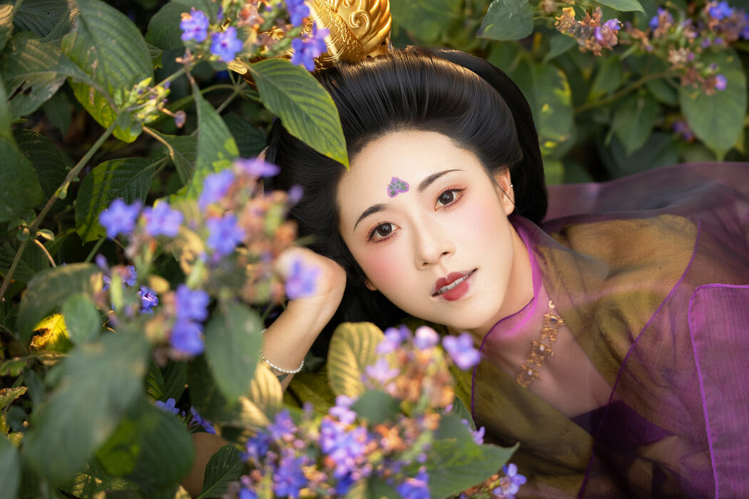 YiTuYu艺图语 Vol.10410 Li Li Bu Li (14P)