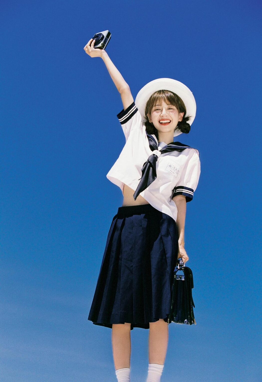 YiTuYu艺图语 Vol.10412 Gu Linx (16P)