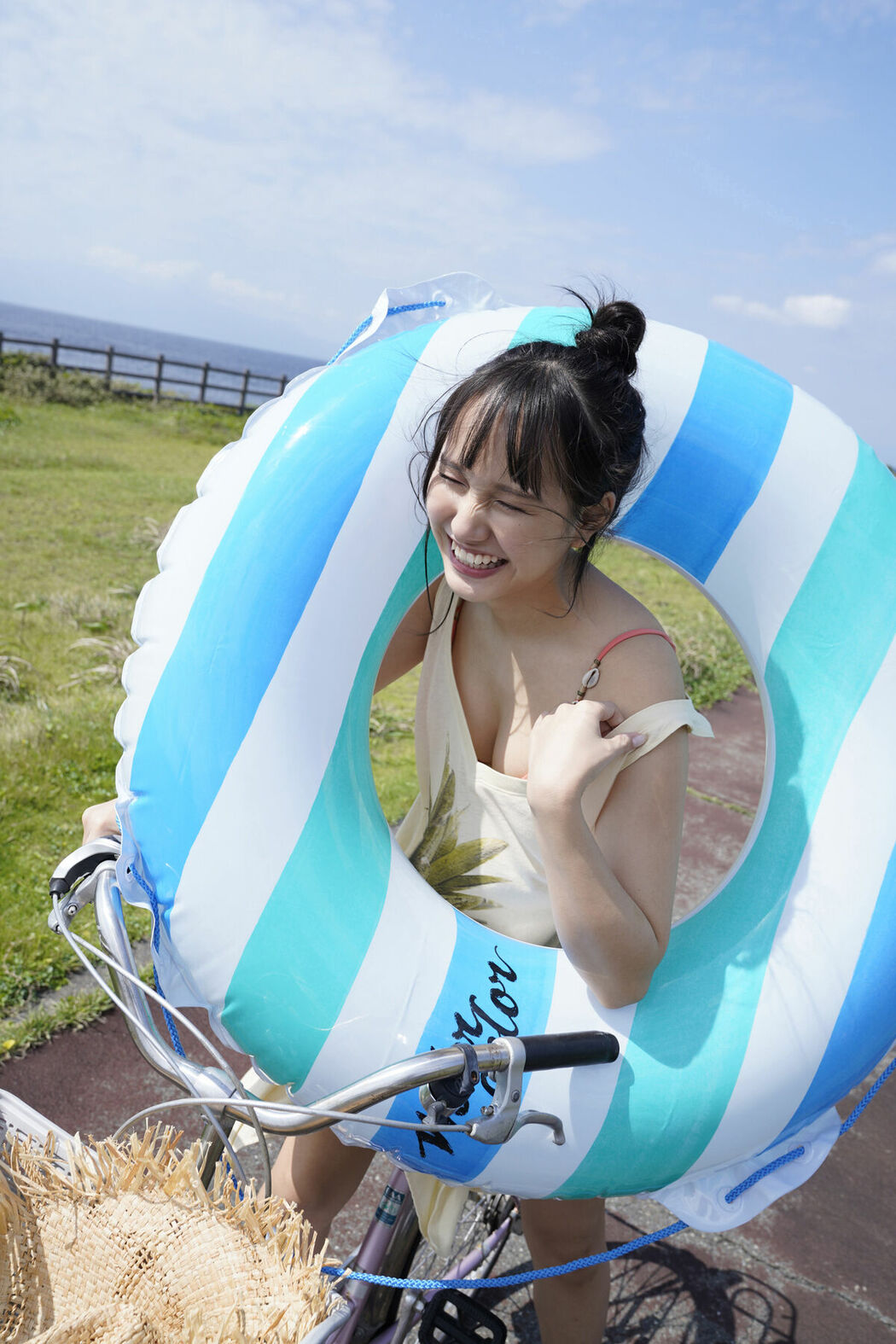 JP Mayu Niiya 新谷真由 – ヤングガンガンデジタル限定写真集 島の奇跡 (52P)