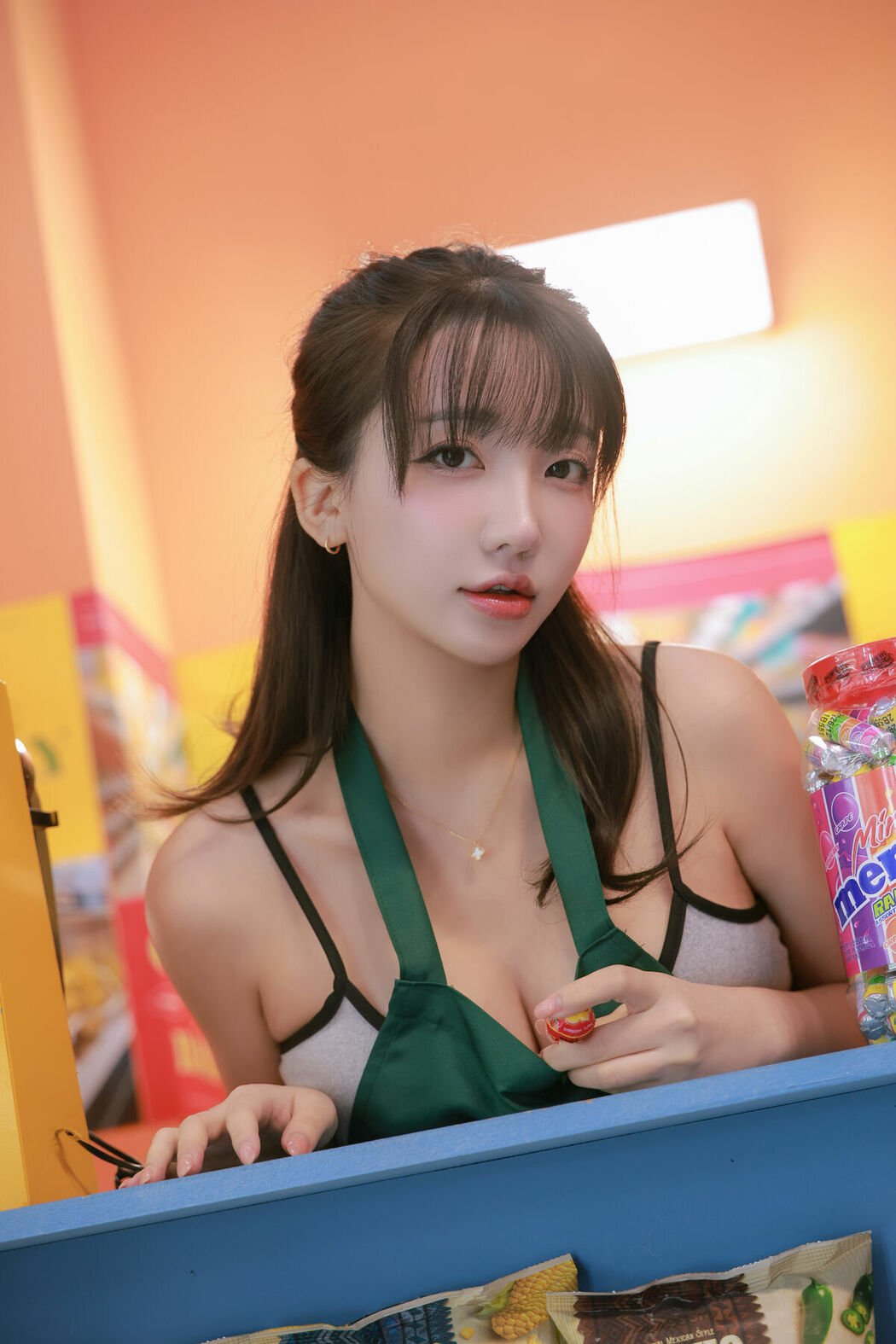 Son Ye-Eun 손예은 – Night Shift Part01 (49P – 2V)