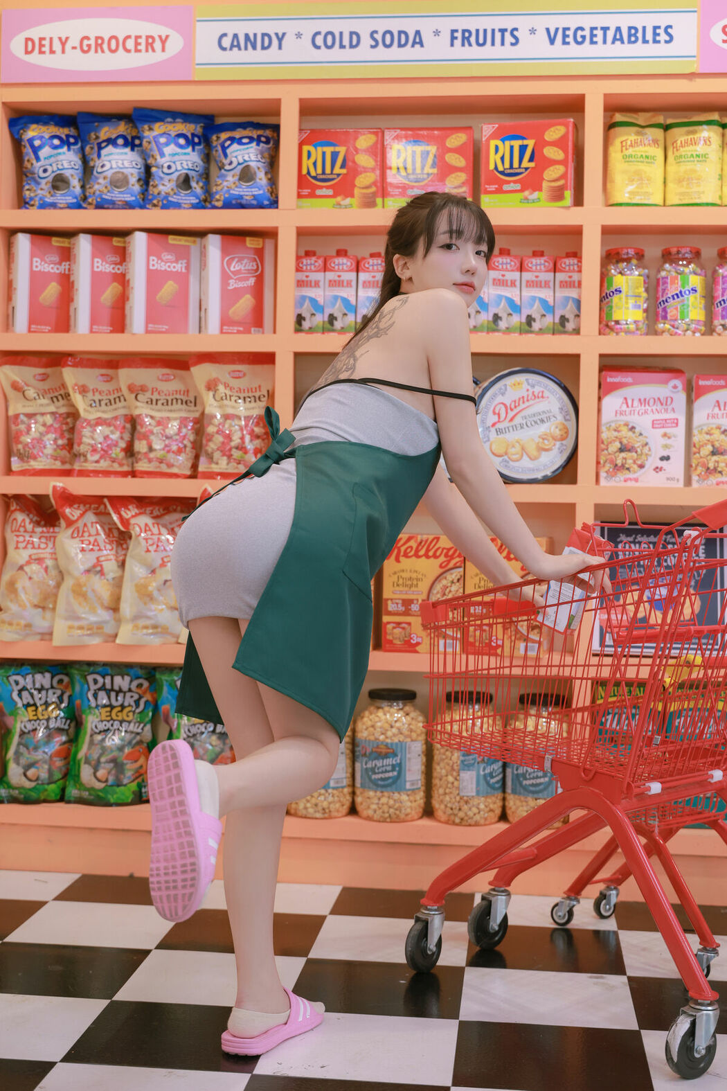 Son Ye-Eun 손예은 – Night Shift Part01 (49P – 2V)