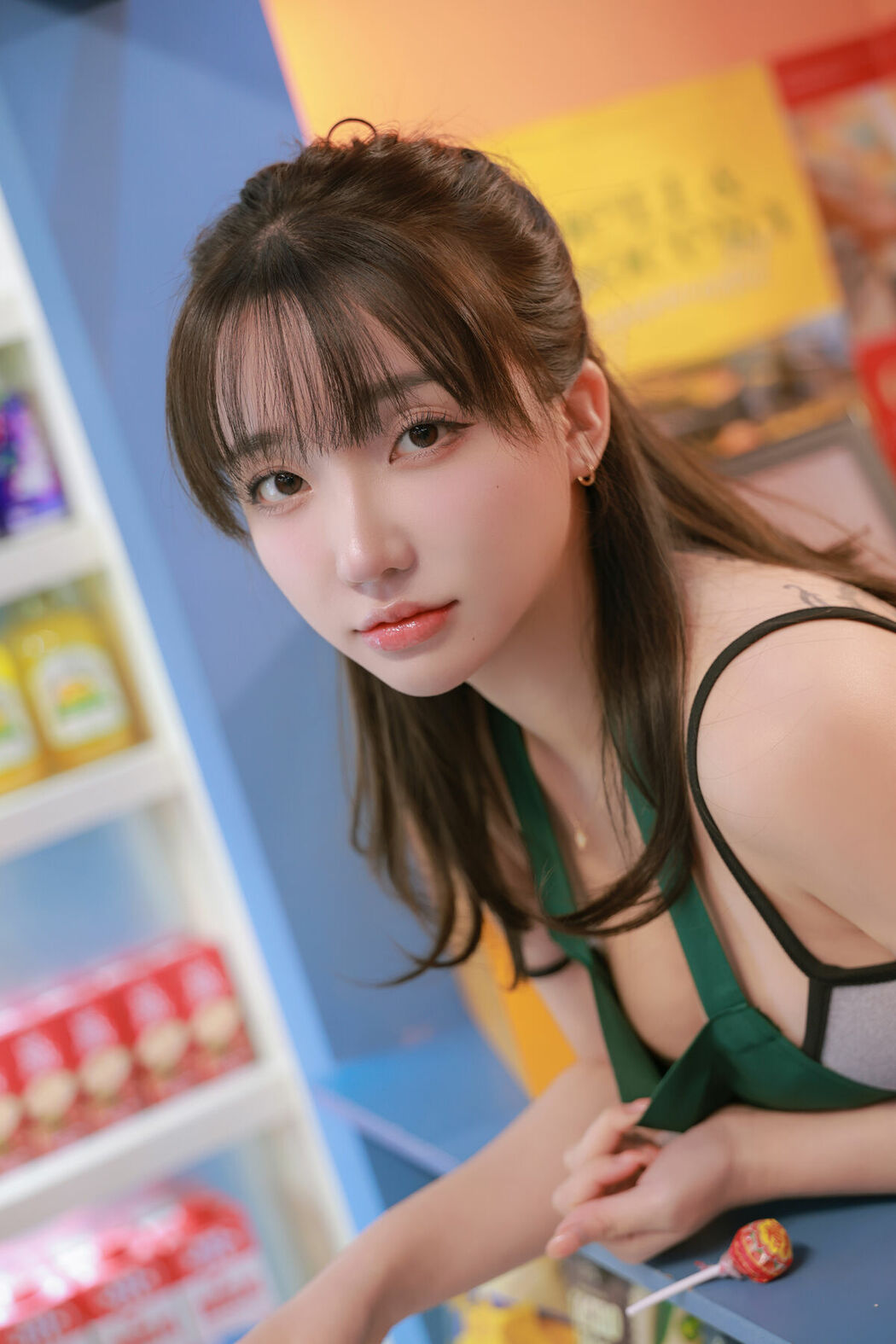 Son Ye-Eun 손예은 – Night Shift Part01 (49P – 2V)