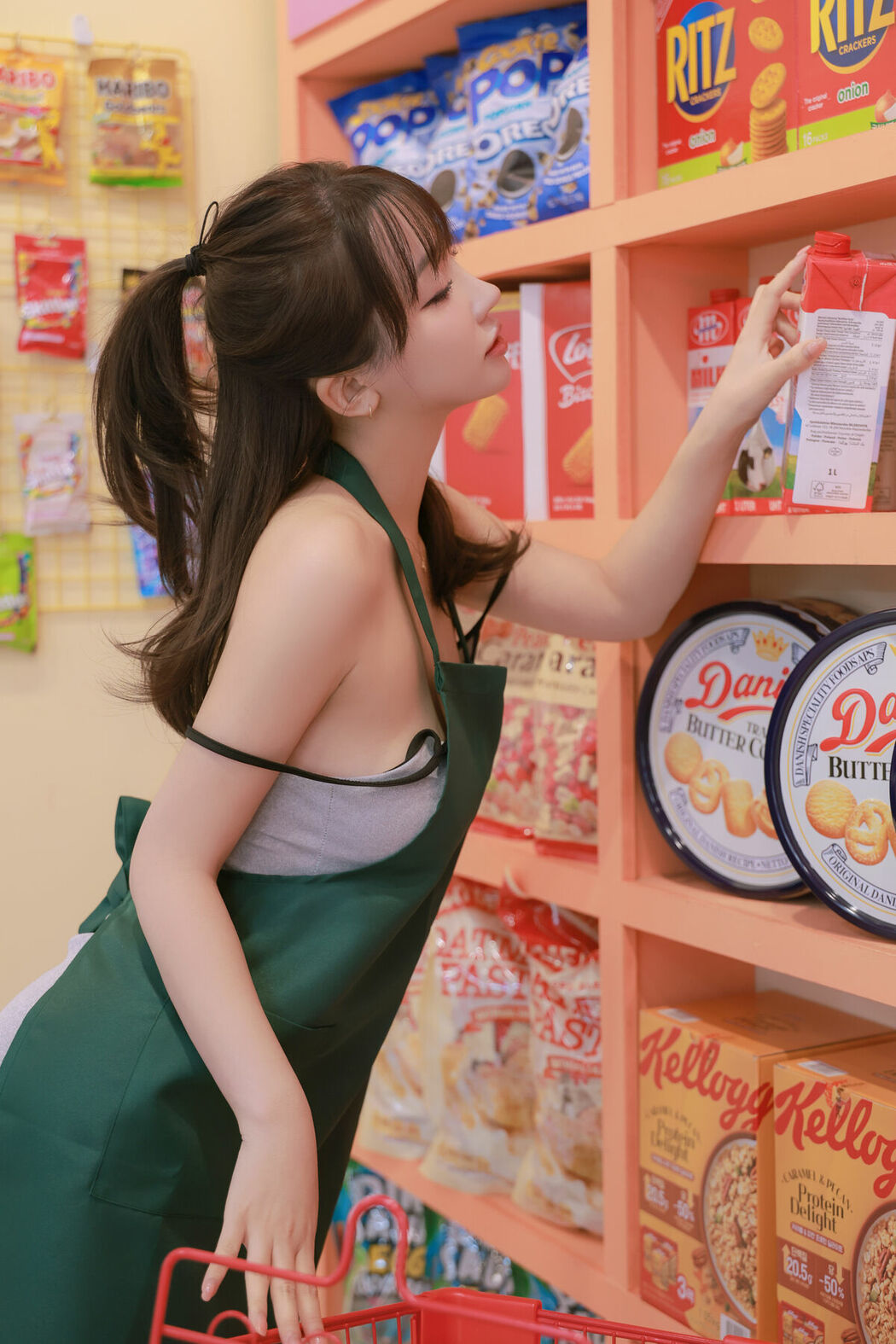 Son Ye-Eun 손예은 – Night Shift Part01 (49P – 2V)