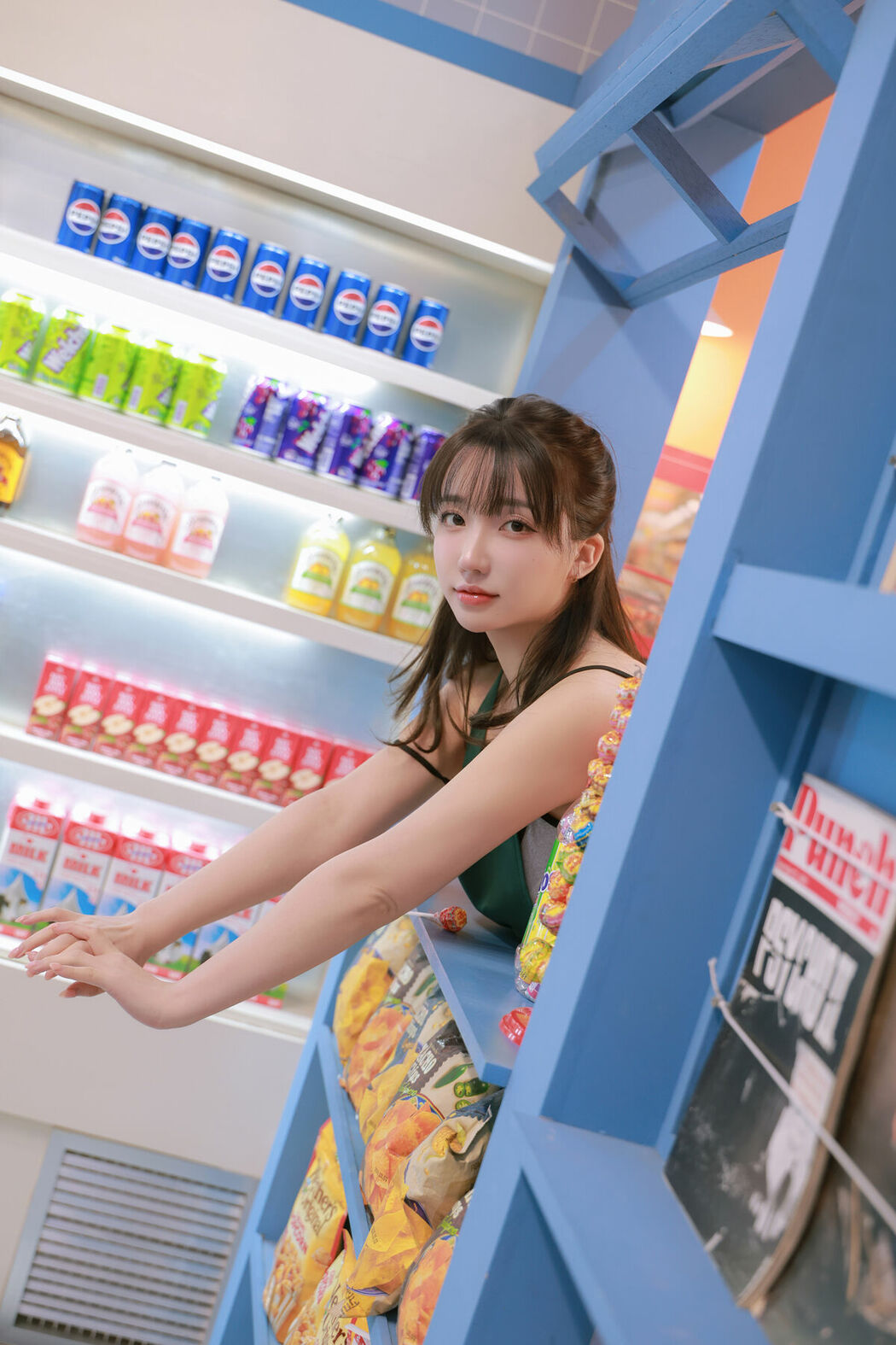 Son Ye-Eun 손예은 – Night Shift Part01 (49P – 2V)