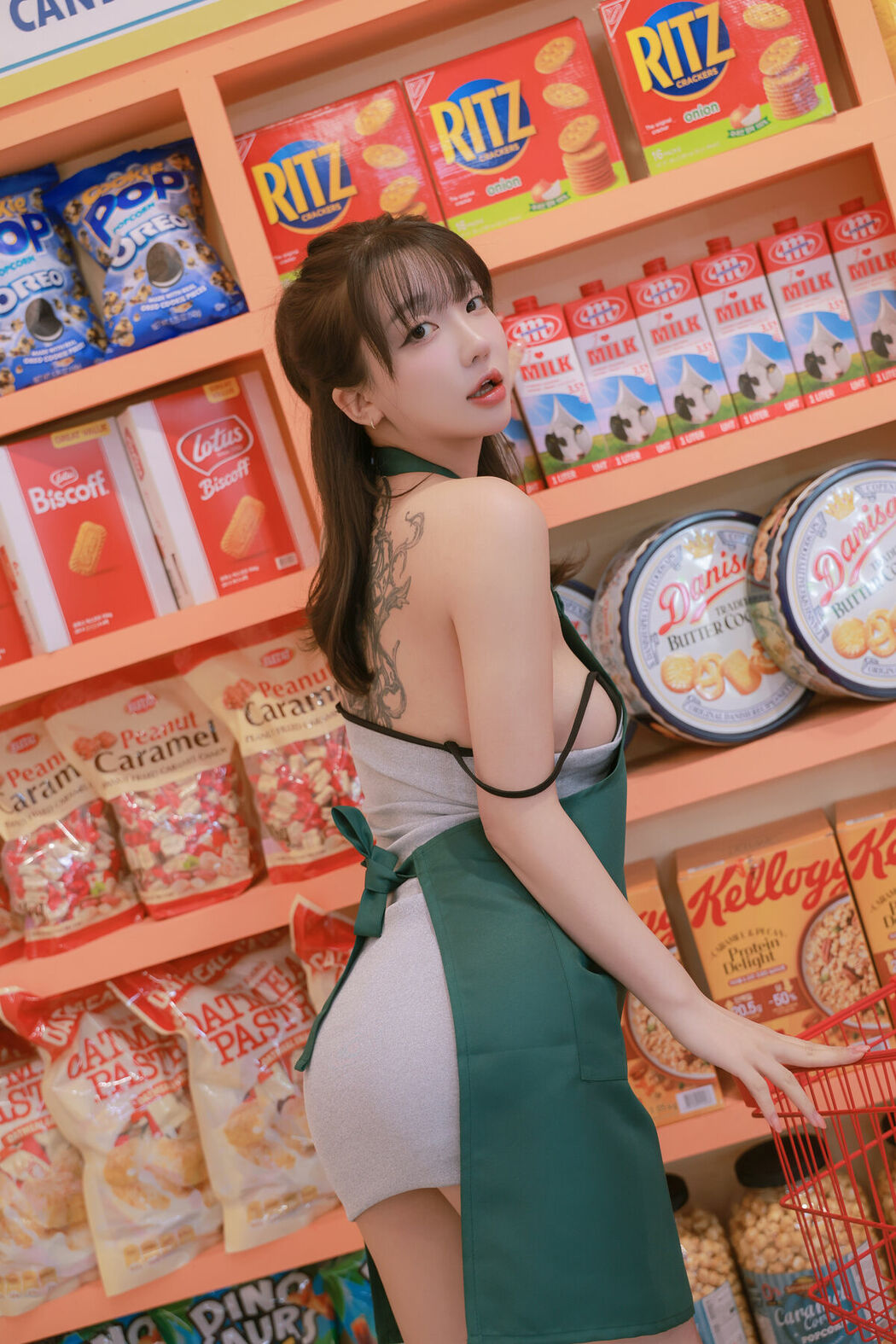 Son Ye-Eun 손예은 – Night Shift Part01 (49P – 2V)