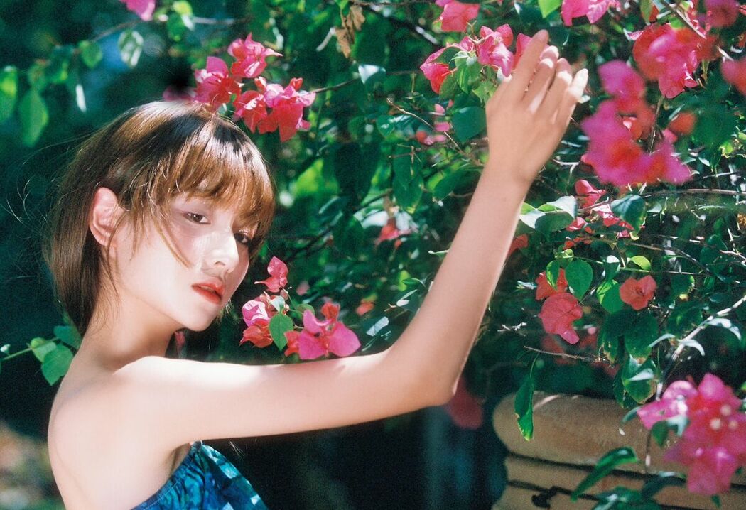 YiTuYu艺图语 Vol.10417 Gu Linx (11P)