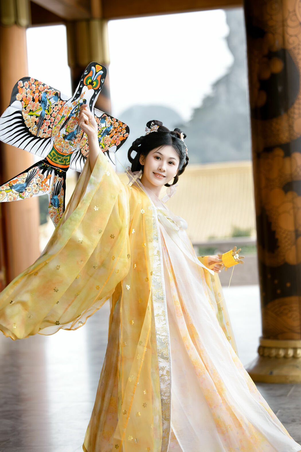 YiTuYu艺图语 Vol.10416 Xiao Y Jin Tian Ye Hen Kai Xin (18P)