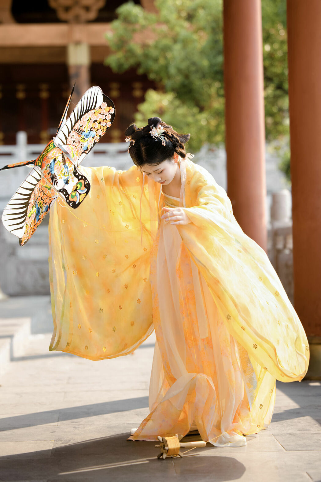 YiTuYu艺图语 Vol.10416 Xiao Y Jin Tian Ye Hen Kai Xin (18P)