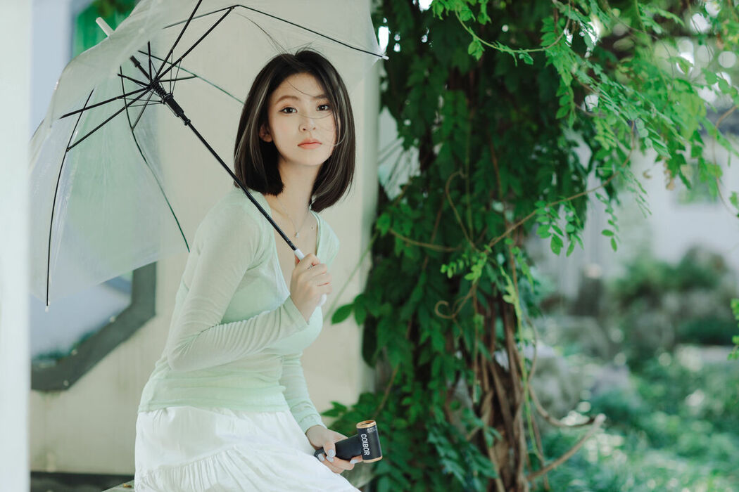 YiTuYu艺图语 Vol.10421 Jing Zhu (31P)