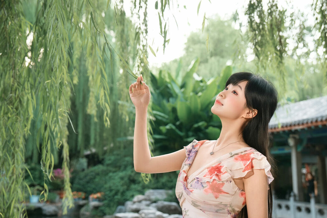 YiTuYu艺图语 Vol.10422 Yi Ming (30P)