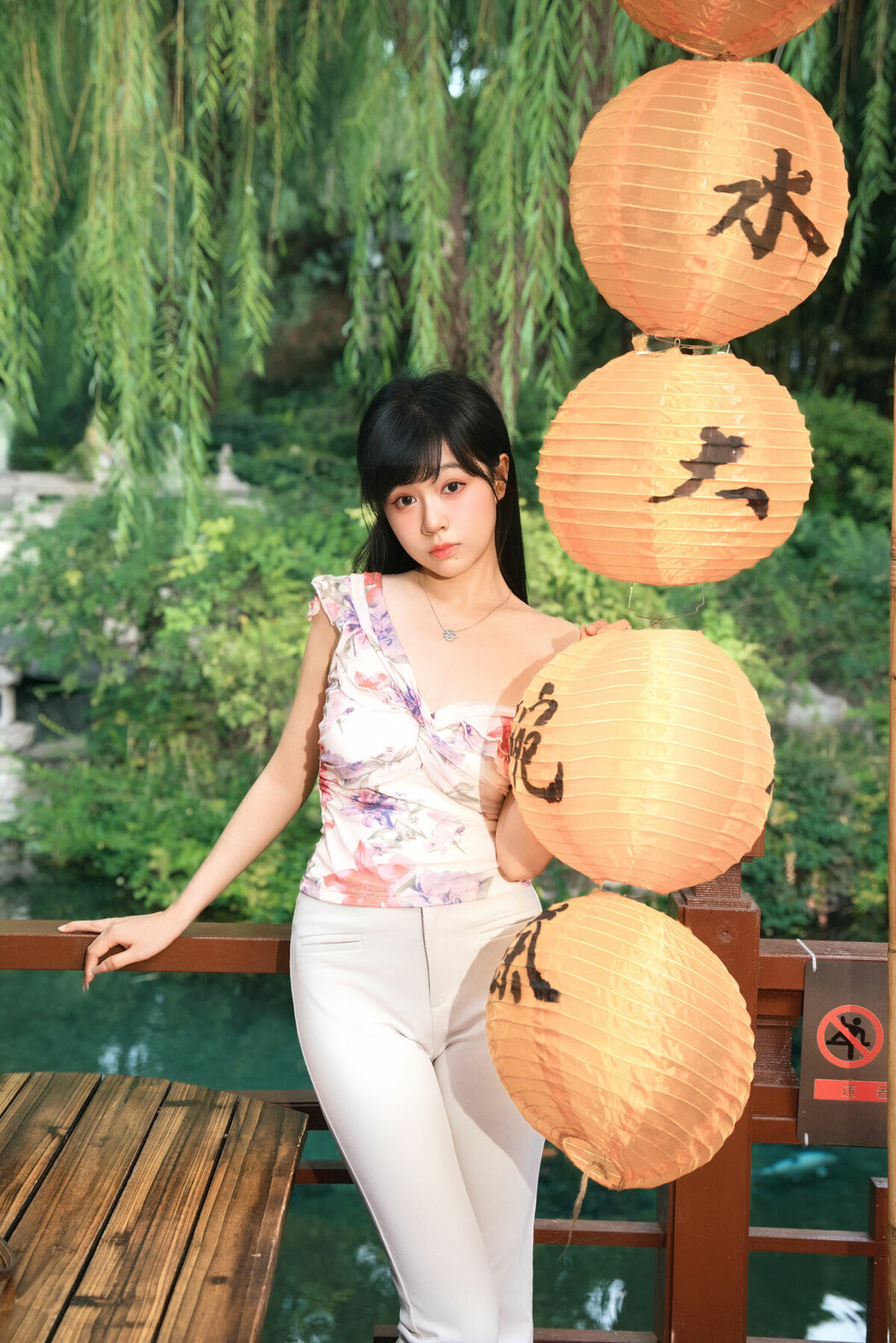 YiTuYu艺图语 Vol.10422 Yi Ming (30P)