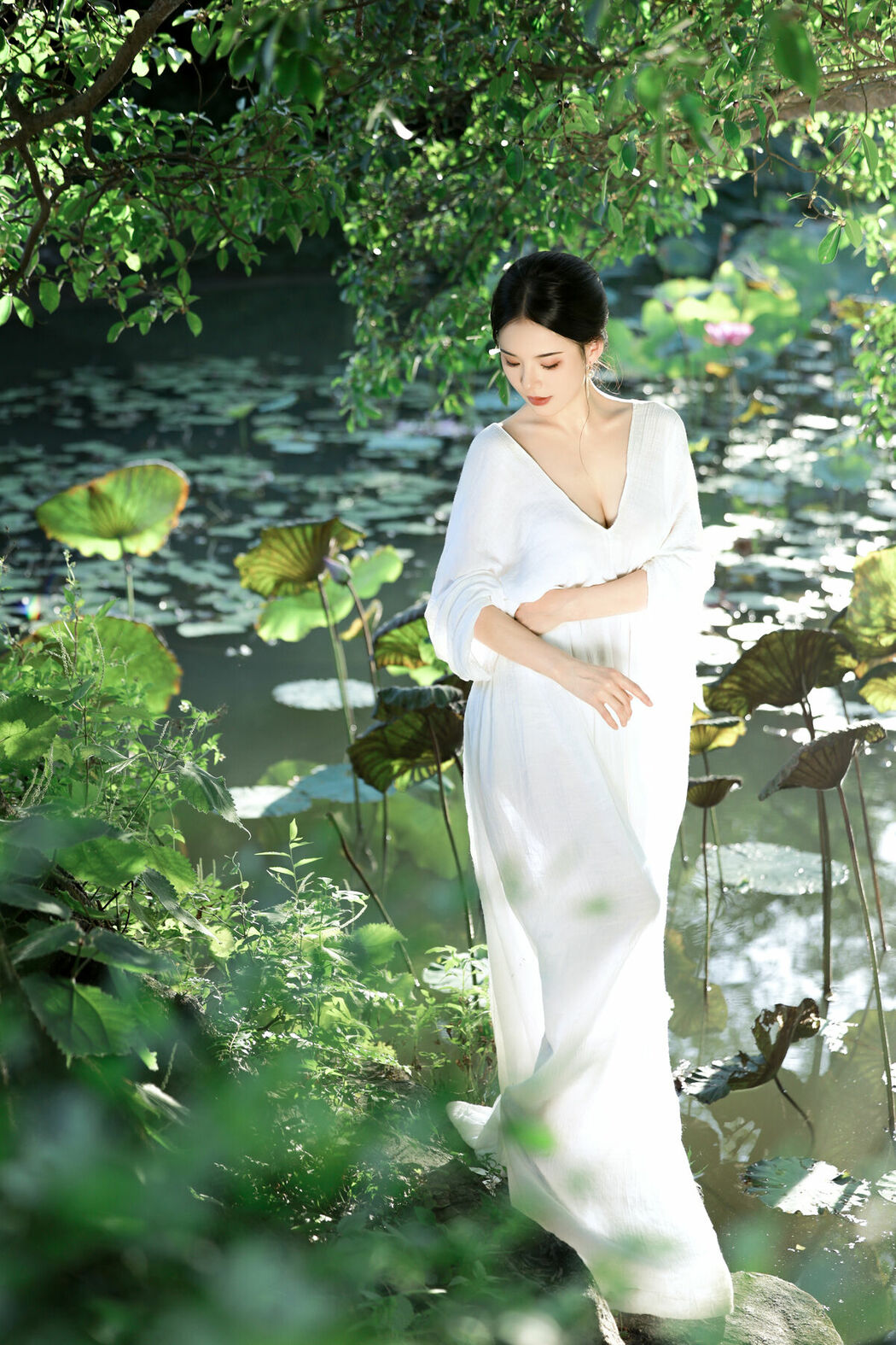 YiTuYu艺图语 Vol.10423 Yi Ming (18P)