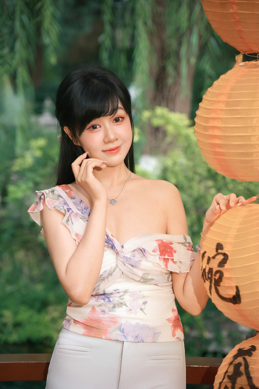 YiTuYu艺图语 Vol.10422 Yi Ming (30P)