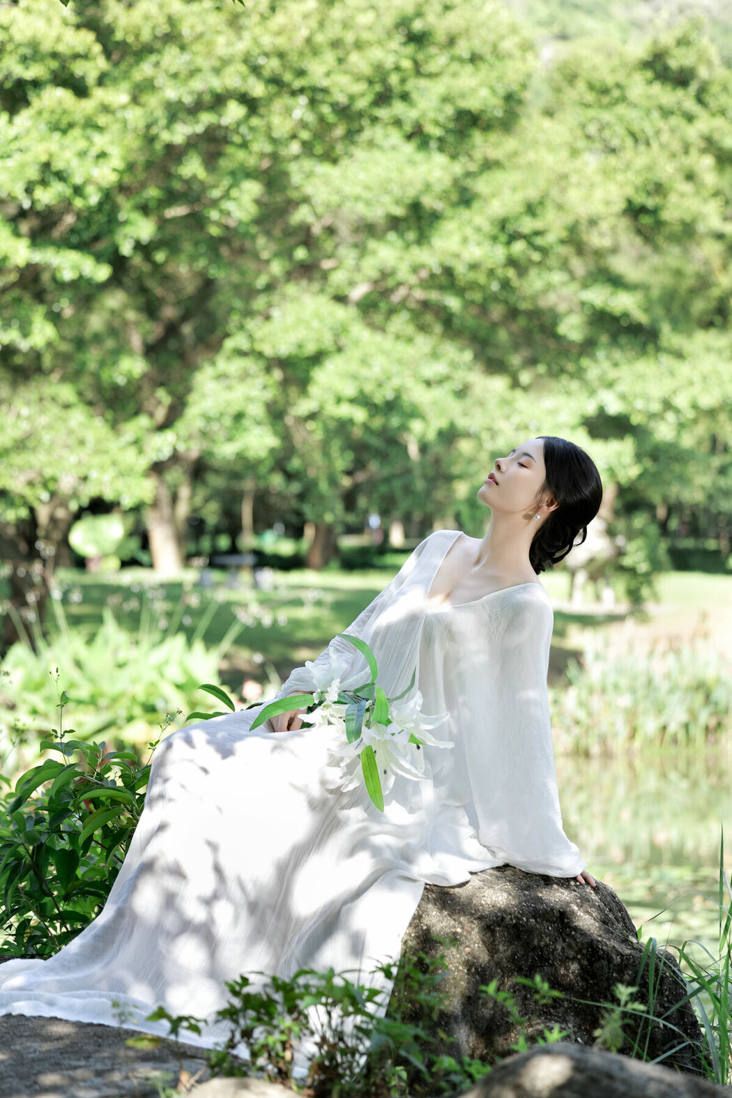 YiTuYu艺图语 Vol.10423 Yi Ming (18P)