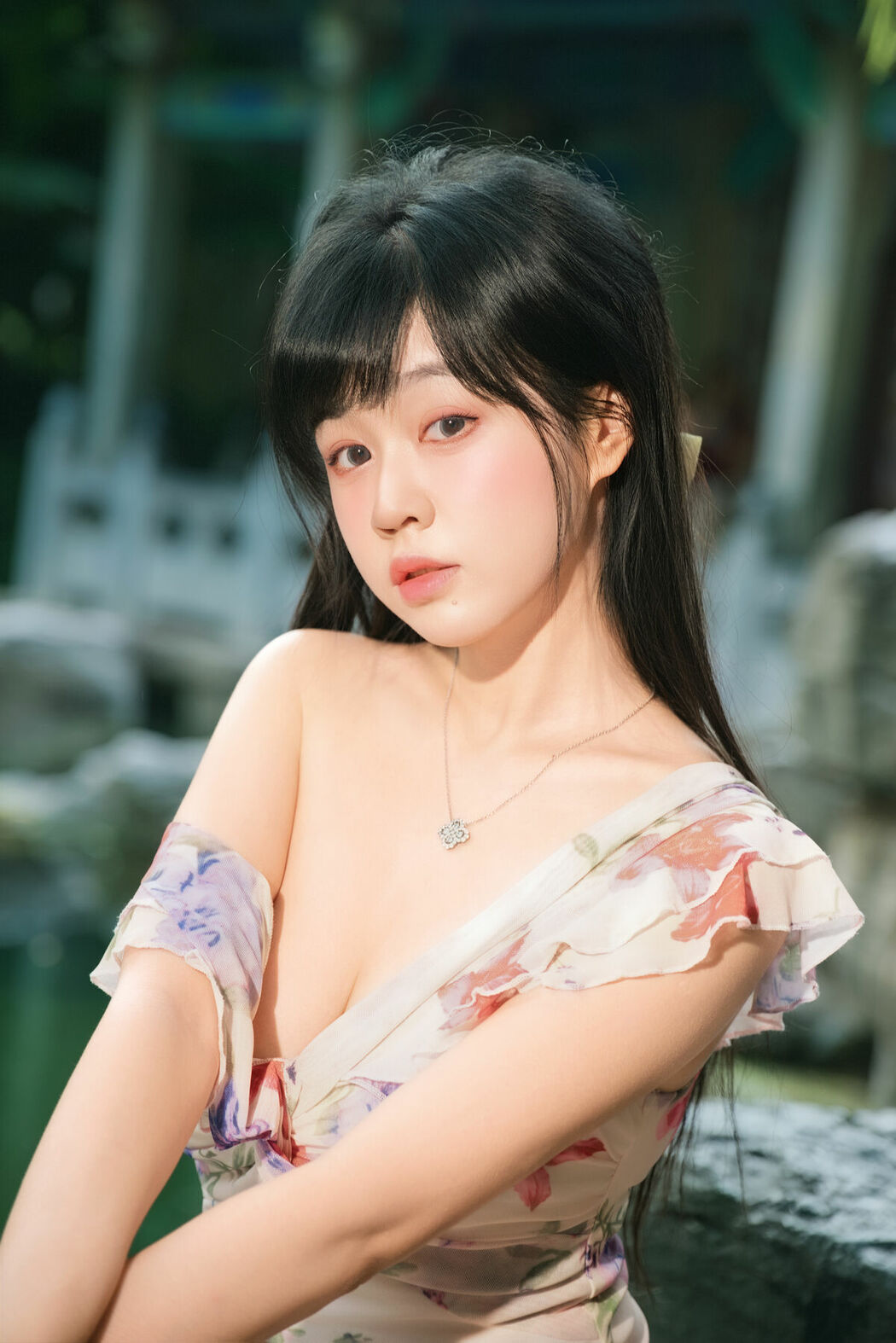 YiTuYu艺图语 Vol.10422 Yi Ming (30P)