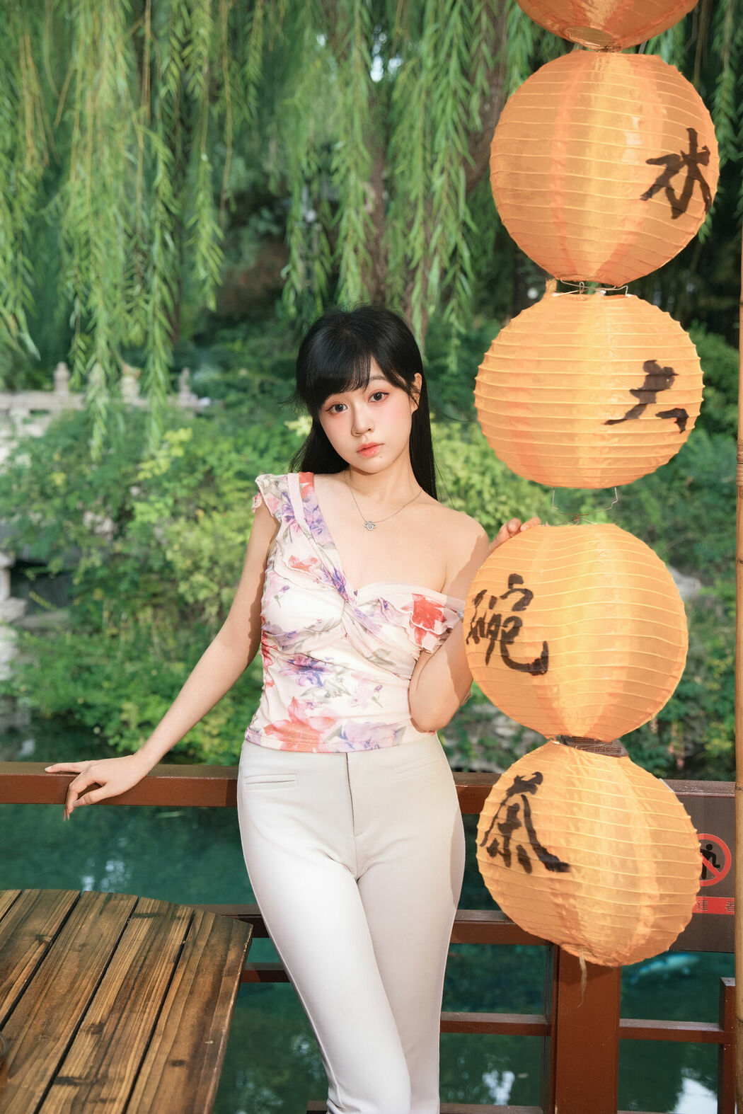 YiTuYu艺图语 Vol.10422 Yi Ming (30P)