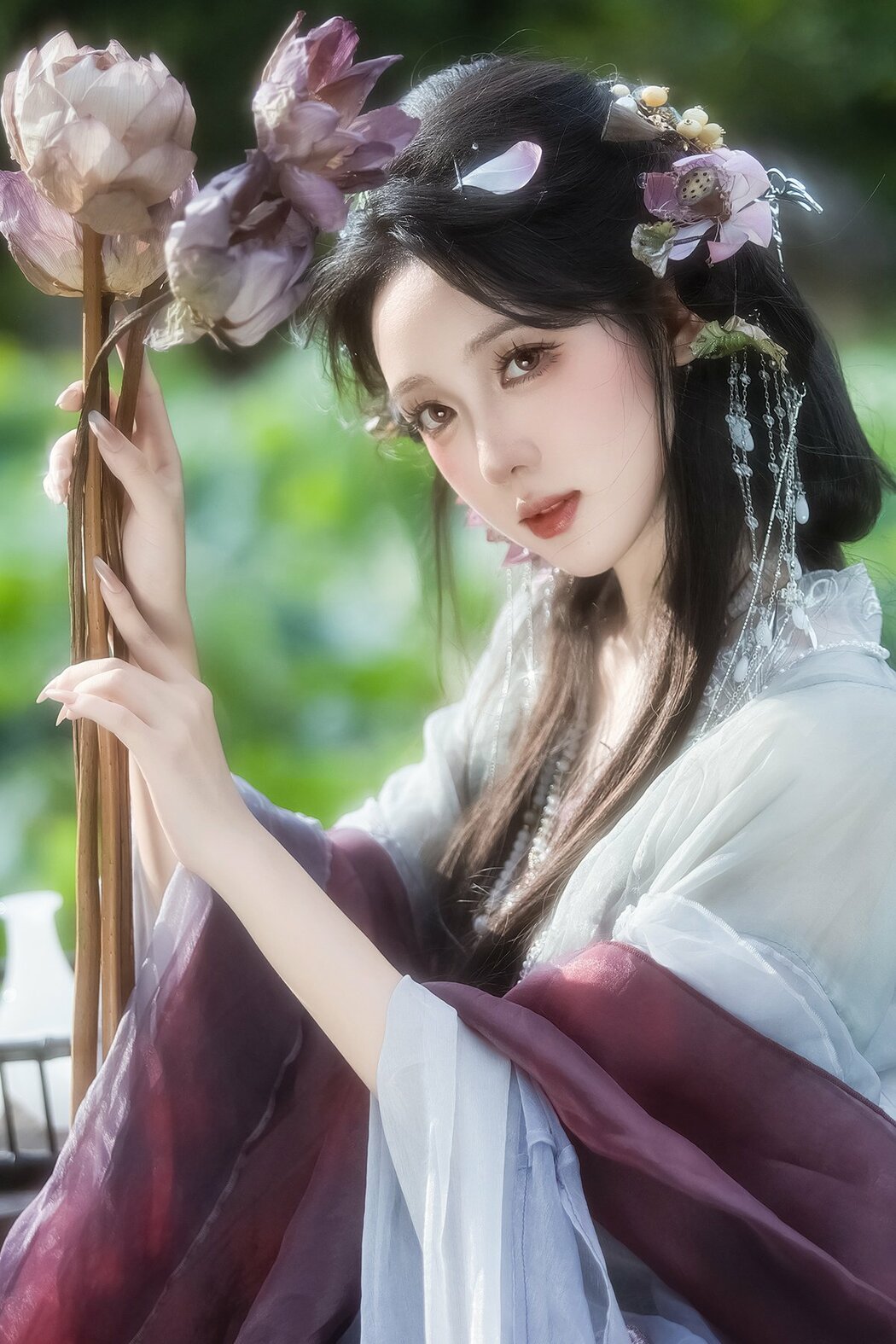 YiTuYu艺图语 Vol.10424 Xue Ying XY (14P) Cover Photo