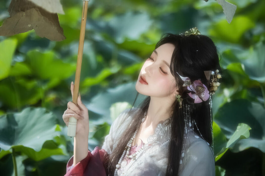 YiTuYu艺图语 Vol.10424 Xue Ying XY (14P)