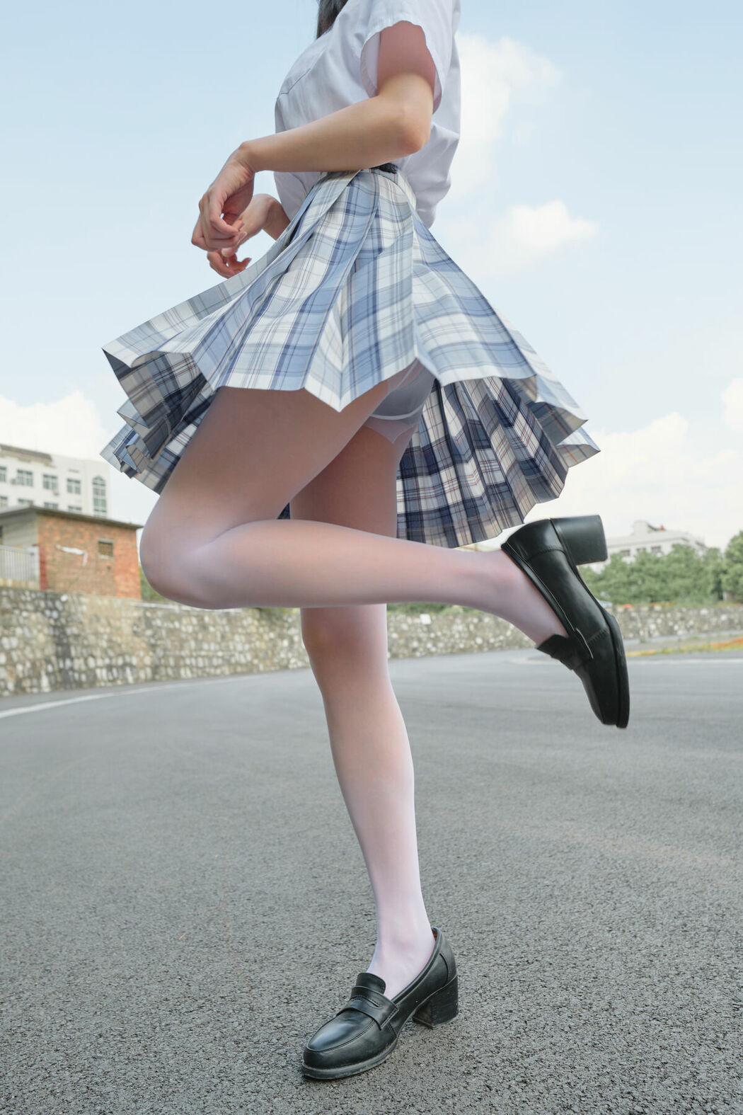 森萝财团写真 内部写真 Xiao Qi – 小七 JK白丝 13D Part01 (54P)