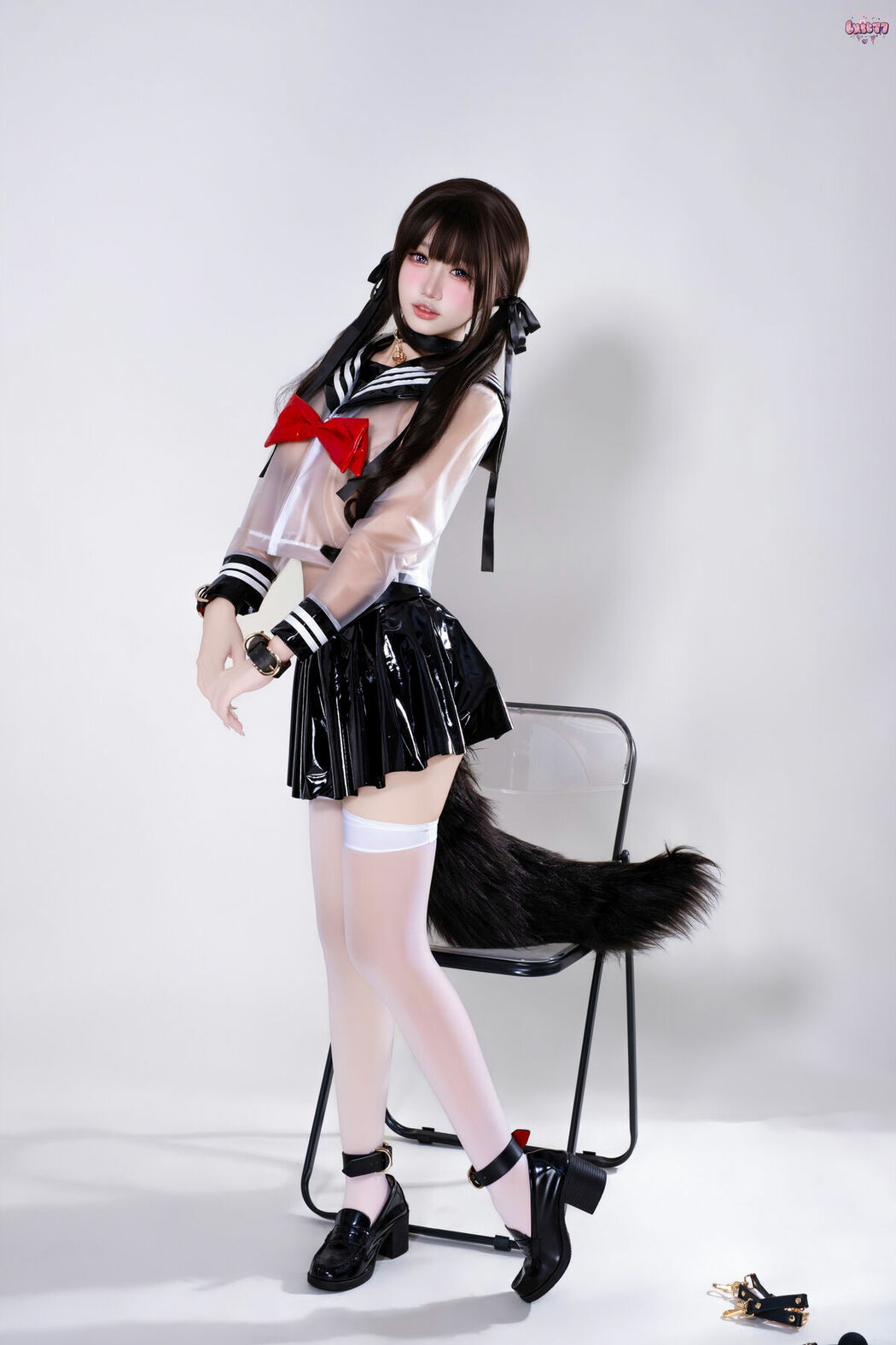 Coser@柒柒要乖哦 – 兽尾透明JK Part01 (57P)