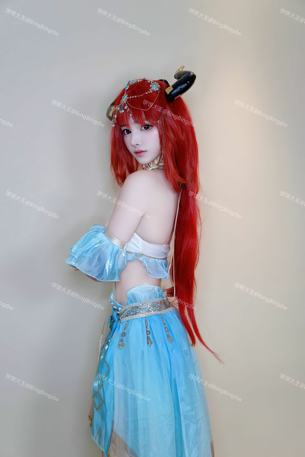Coser@饼饼大王 – X高颜值少萝520门槛图包自选 cos妮露 (17P – 1V)