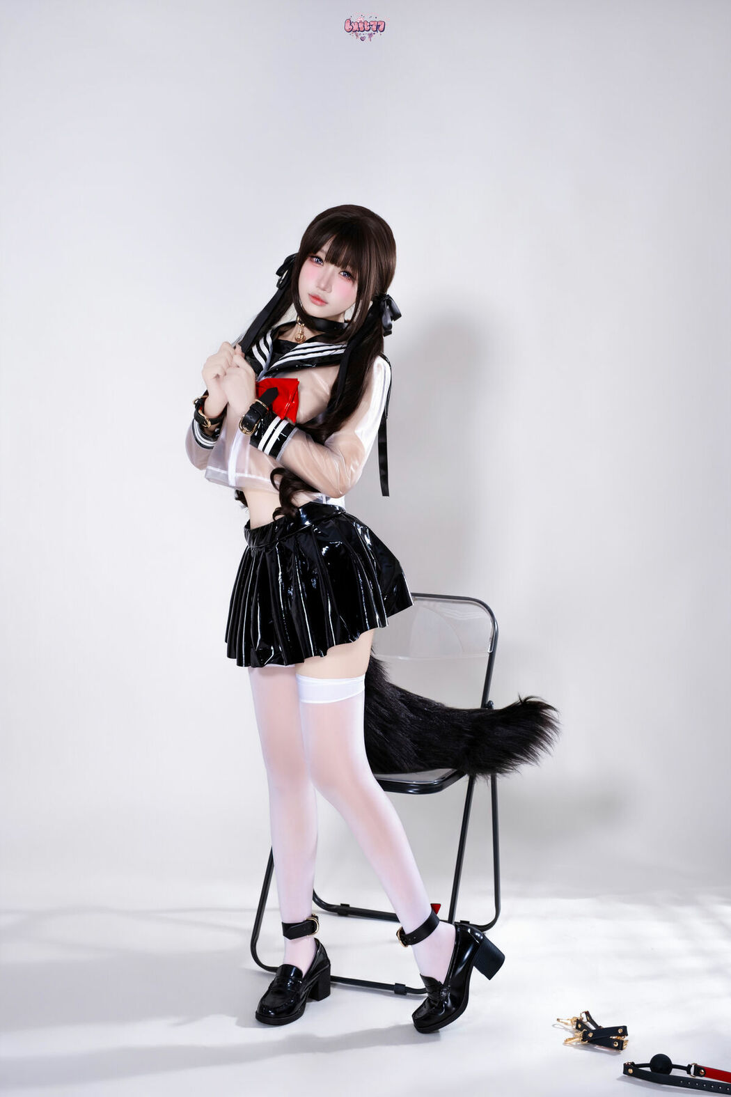Coser@柒柒要乖哦 – 兽尾透明JK Part01 (57P)
