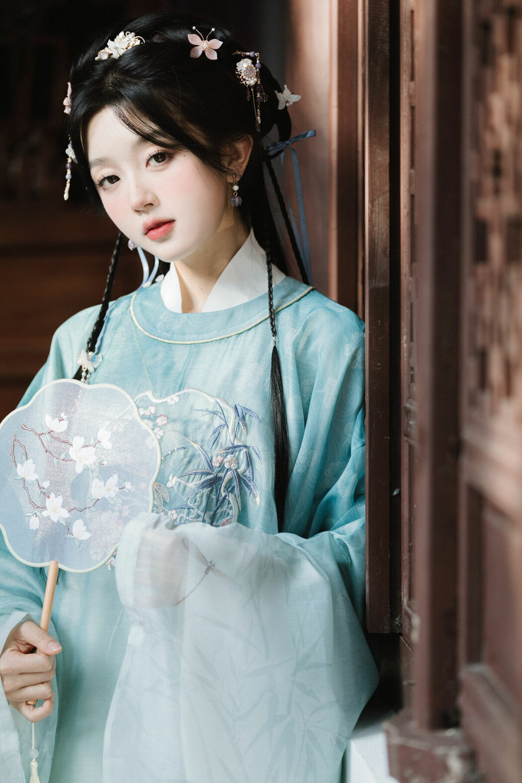 YiTuYu艺图语 Vol.10429 Ao Te You Dian Man (36P)