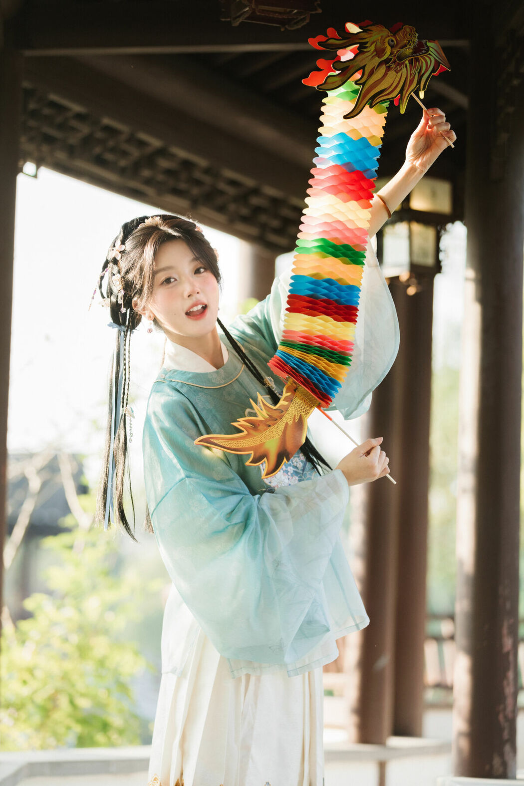 YiTuYu艺图语 Vol.10429 Ao Te You Dian Man (36P)