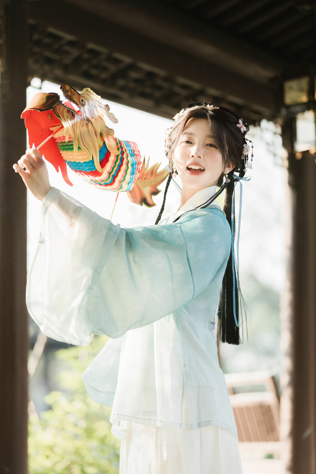 YiTuYu艺图语 Vol.10429 Ao Te You Dian Man (36P)