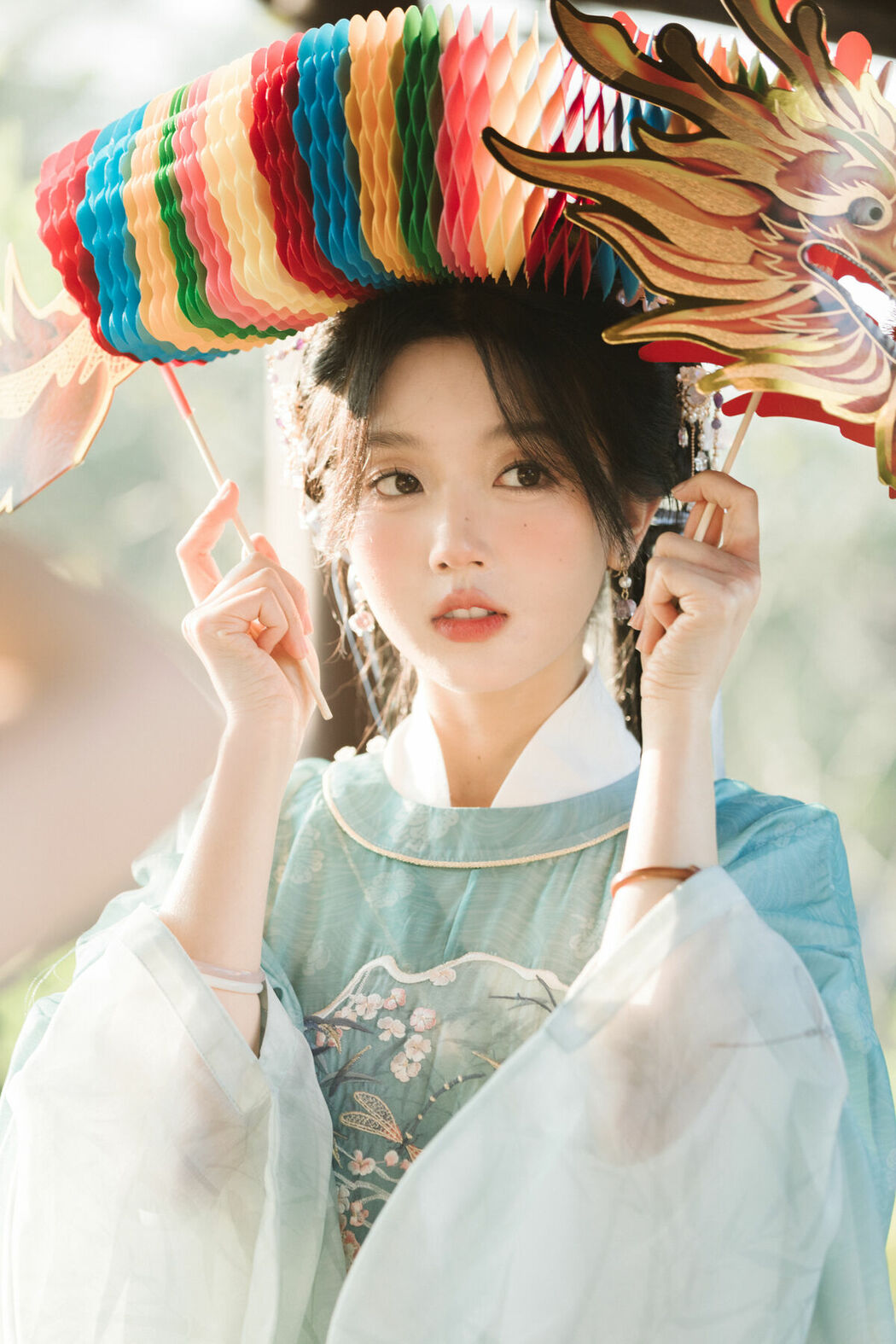 YiTuYu艺图语 Vol.10429 Ao Te You Dian Man (36P)