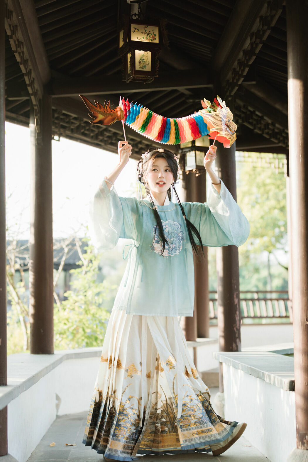 YiTuYu艺图语 Vol.10429 Ao Te You Dian Man (36P)