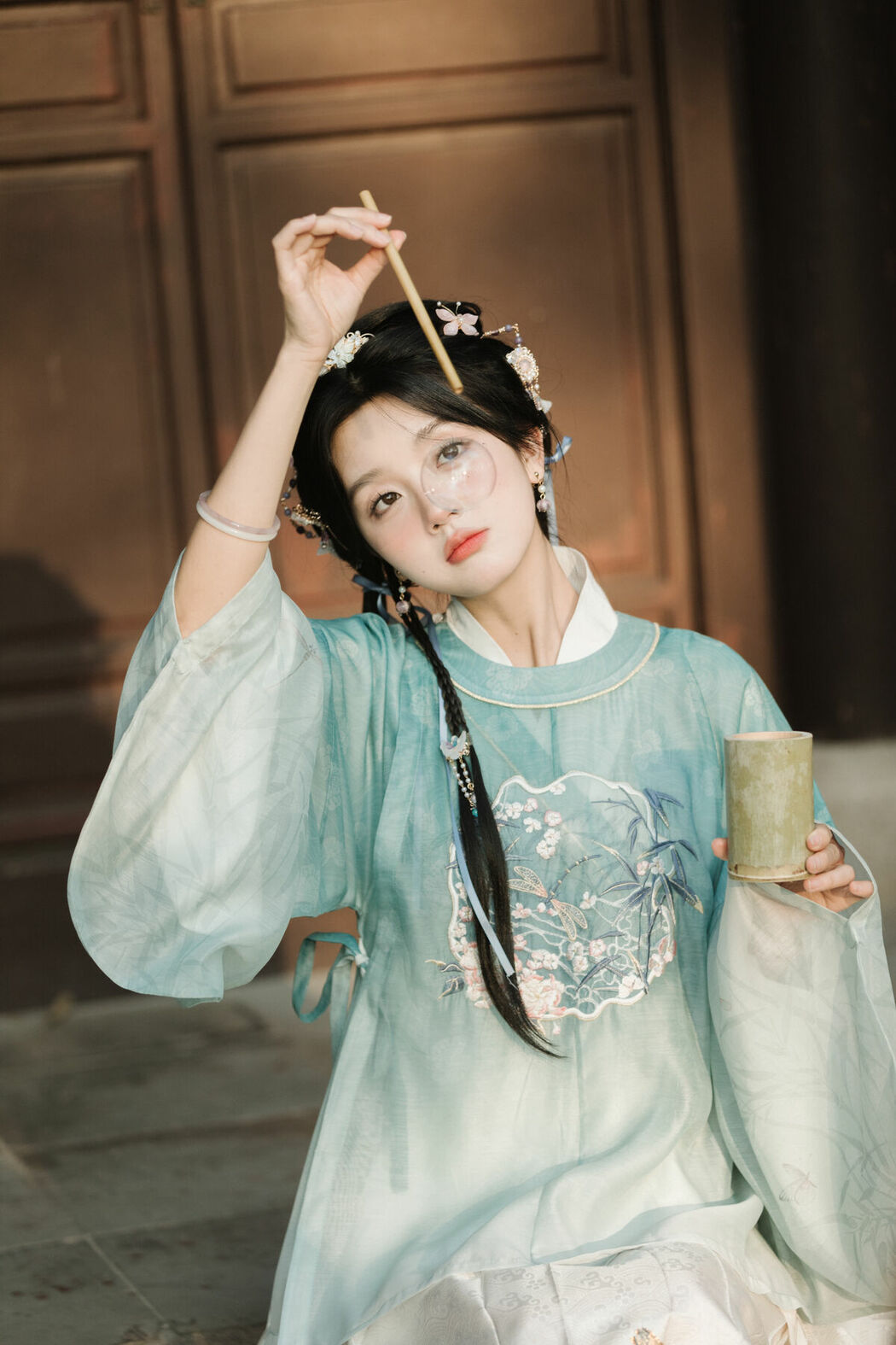 YiTuYu艺图语 Vol.10429 Ao Te You Dian Man (36P)