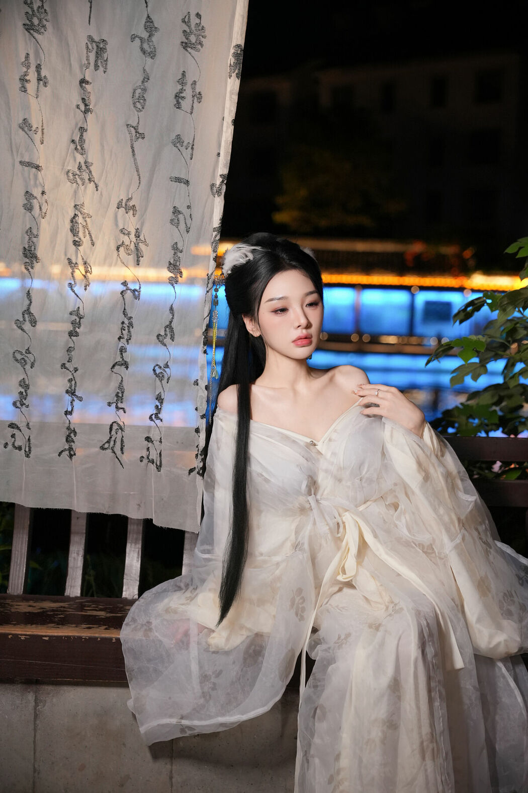 YiTuYu艺图语 Vol.10433 YY (15P)