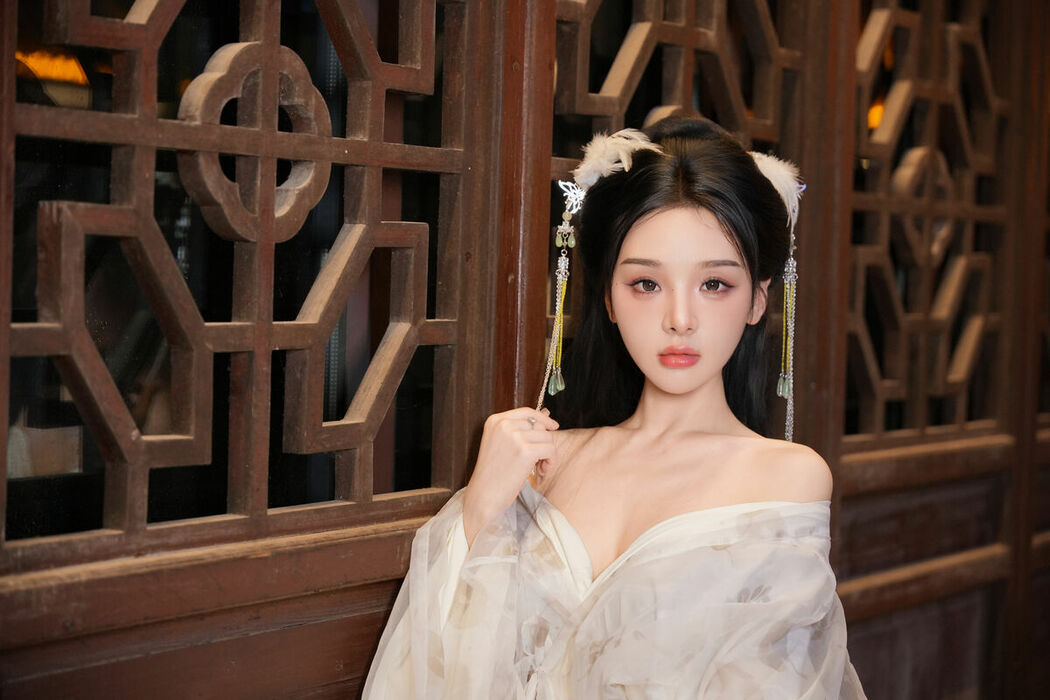 YiTuYu艺图语 Vol.10433 YY (15P)