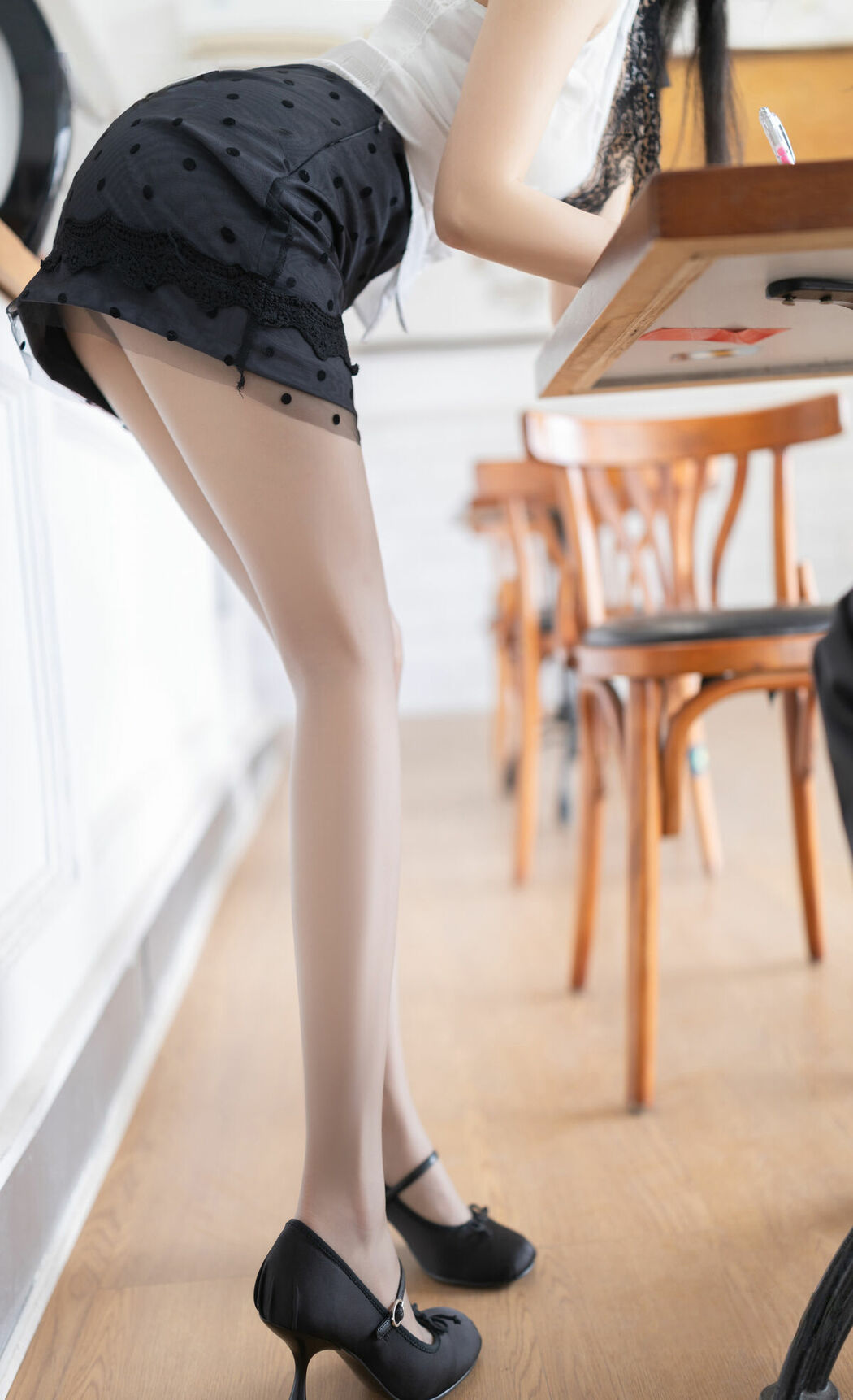 内购无水印 Yu Zi Jiang Fish 鱼子酱Fish – 咖啡店的邂逅 Part01 (61P)