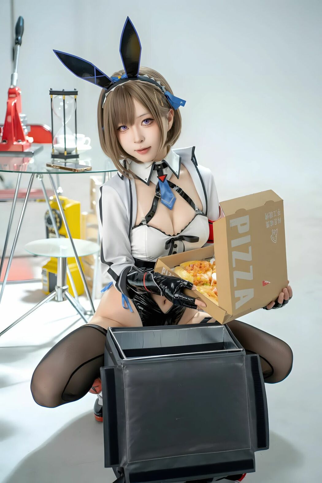 Coser@矢量鱼 – 外卖兔女郎 小葵 (41P)
