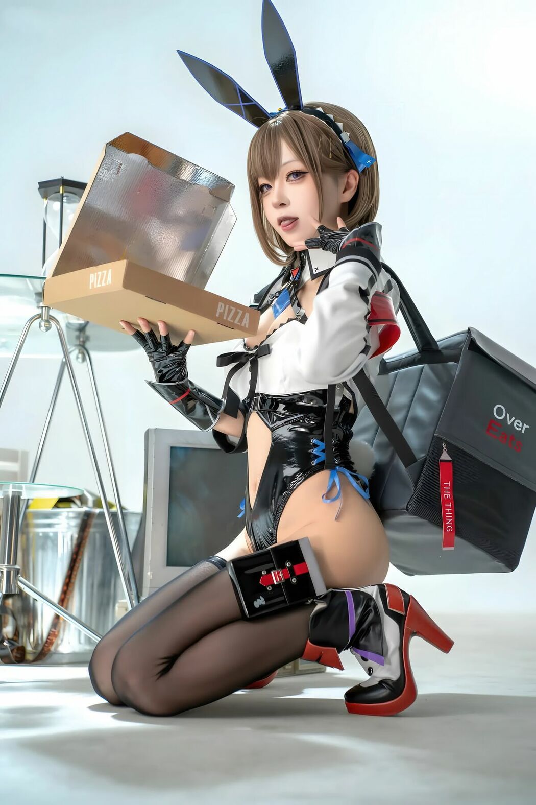 Coser@矢量鱼 – 外卖兔女郎 小葵 (41P)