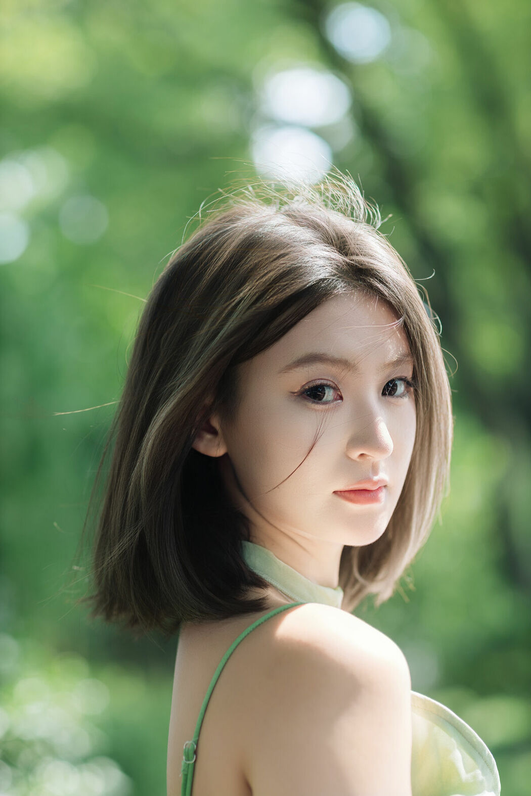 YiTuYu艺图语 Vol.10440 Jing Zhu (33P)