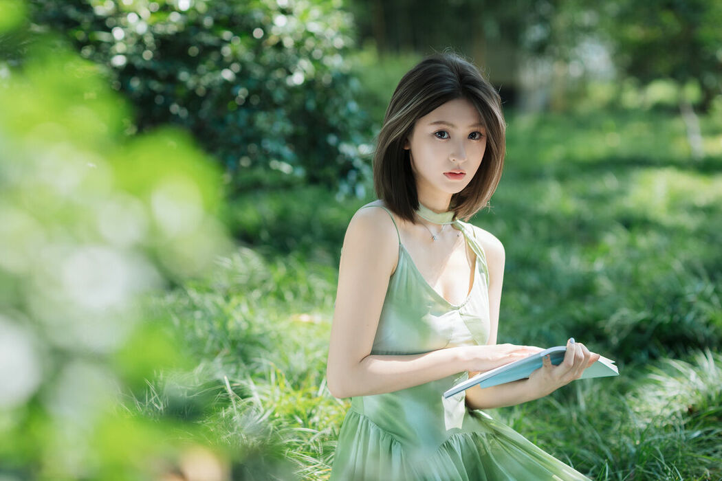 YiTuYu艺图语 Vol.10440 Jing Zhu (33P)